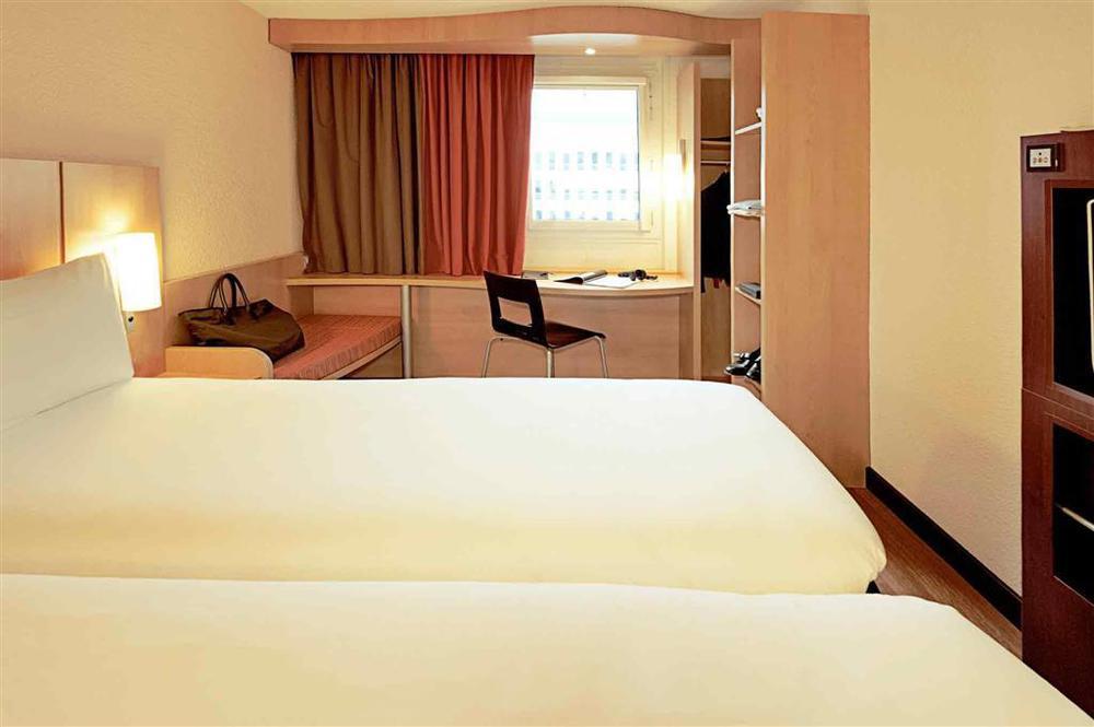Hotel Ibis Hamburg Alsterring Pokój zdjęcie